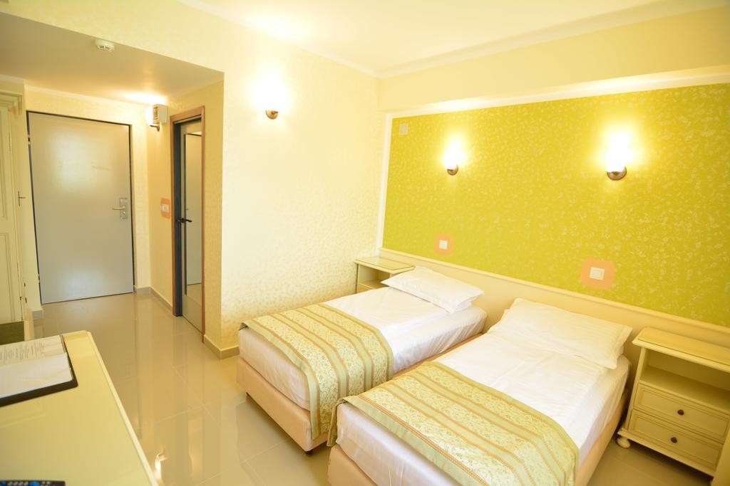 Hotel Seneca バイア·マーレ エクステリア 写真